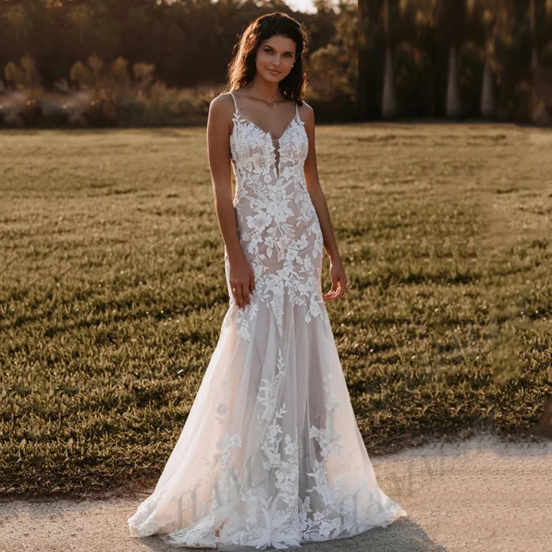 HAMMAH Spaghetti Strap Sposa Vestidos Wedding Dresses V Neck Elegant Appliques Bride Engagement Party Gown Robe De Mariée
HAMMAH Spaghetti Strap Sposa Vestidos Wedding Dresses V Neck Elegant Appliques Bride Engagement Party Gown Robe De Mariée