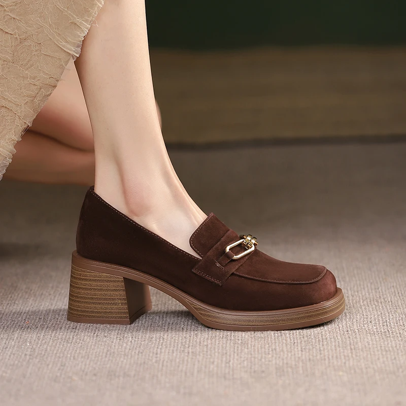 

Heihaian Retro Style Brown Loafers 2023 Spring New Women Have Metal Embellished Chunky Heels 34-43