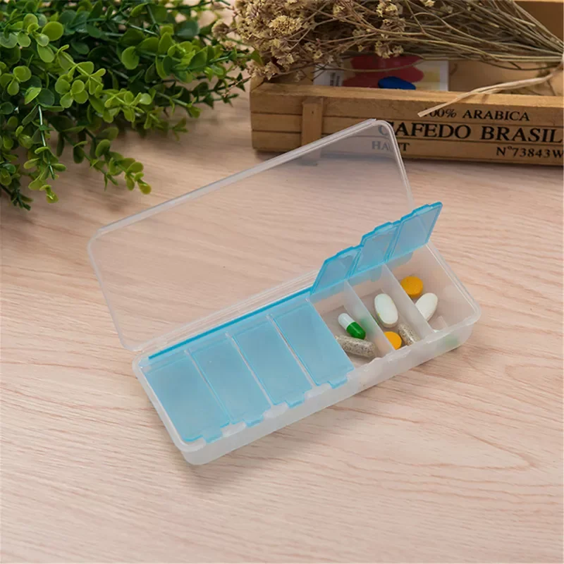 

NEW2022 1Pcs Multicolor Travel must seal kit portable travel for seven days drug storage box packing box for a week pills case