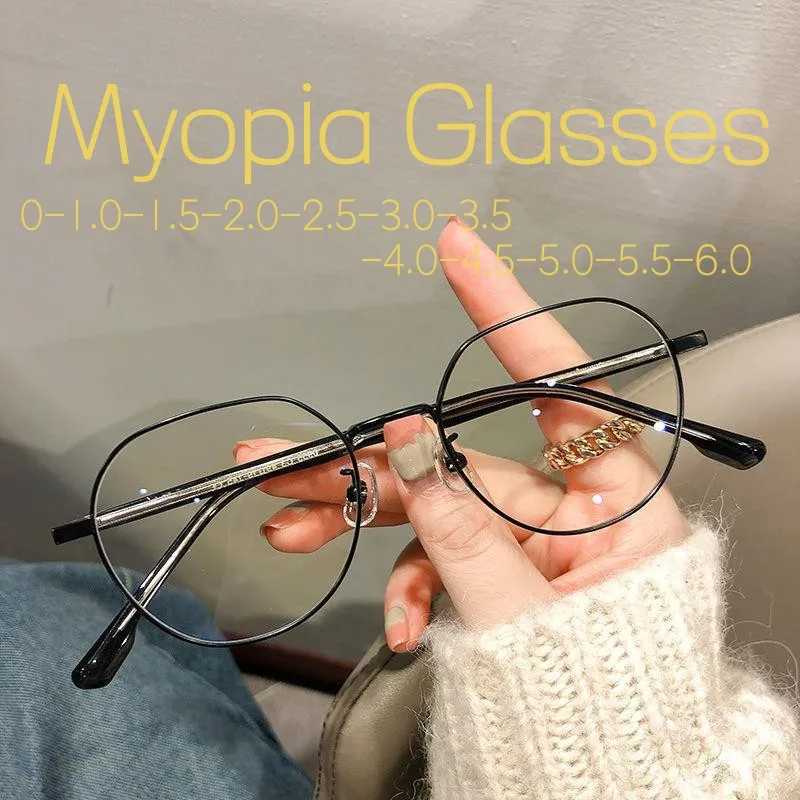 Women's New Metal Polygons Myopia Glasses Unisex Luxury Computer Myopic Optical Eyeglasses Anti-blue Light Eyewear 0 To -6.0
Women's New Metal Polygons Myopia Glasses Unisex Luxury Computer Myopic Optical Eyeglasses Anti-blue Light Eyewear 0 To -6.0
