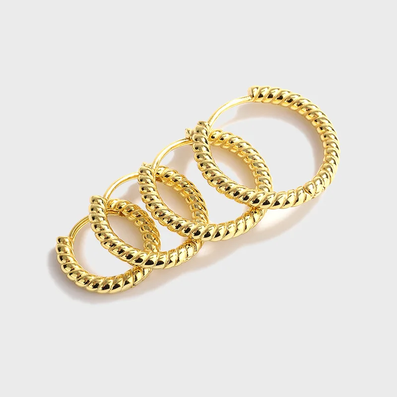European and American street style sterling silver personality ear buckle trend twist smooth punk hip hop neutral wind earrings
European and American street style sterling silver personality ear buckle trend twist smooth punk hip hop neutral wind earrings