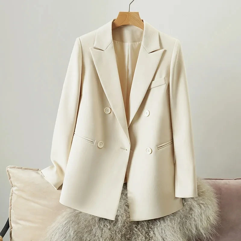 V neck beige Suit Women's 2022 Autumn and winter New Korean Fashion Professional Wear Long Sleeve Casual Jacket Office Blazer
V neck beige Suit Women's 2022 Autumn and winter New Korean Fashion Professional Wear Long Sleeve Casual Jacket Office Blazer
