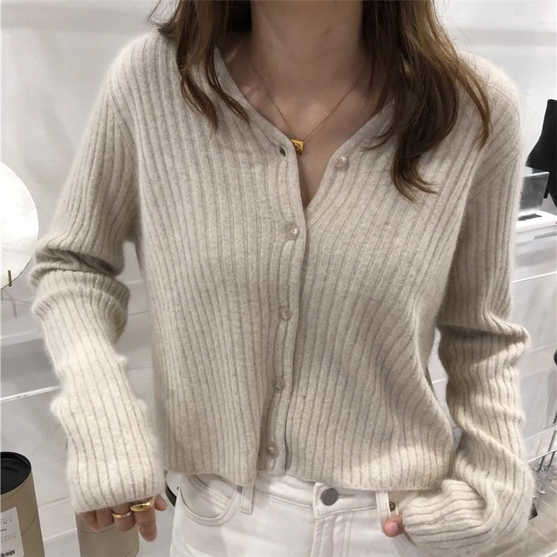 Autumn Winter Women Elegant Casual V Neck Long Sleeve Solid Color Cardigan Sweater Single Breasted Knitted Tops S-2XL 2 Colors
Autumn Winter Women Elegant Casual V Neck Long Sleeve Solid Color Cardigan Sweater Single Breasted Knitted Tops S-2XL 2 Colors