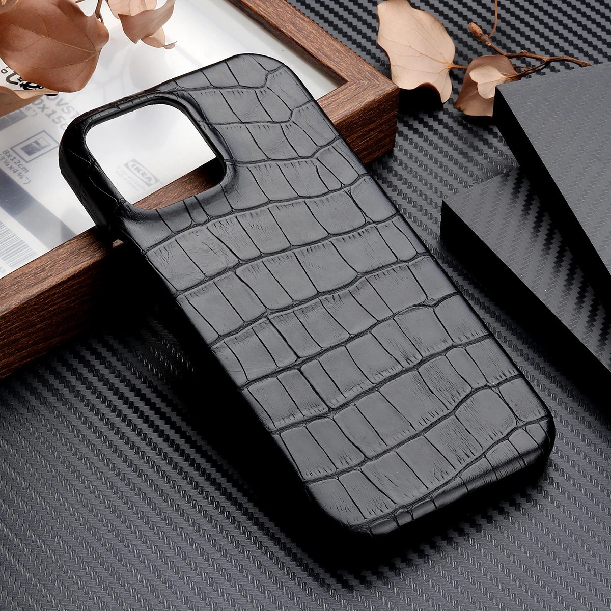 Luxury Crocodile Grain Leather Phone Case For iPhone 13 14 11 12 Pro Max XR X XS Suede Lining Hard PC Shockproof Shell Case
Luxury Crocodile Grain Leather Phone Case For iPhone 13 14 11 12 Pro Max XR X XS Suede Lining Hard PC Shockproof Shell Case