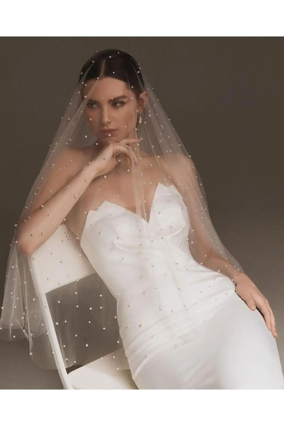 Bridal Accessories Bridal Veil Bridal Pearl Tulle Fabric Wedding Dress Accessory Bridal headpiece
Bridal Accessories Bridal Veil Bridal Pearl Tulle Fabric Wedding Dress Accessory Bridal headpiece