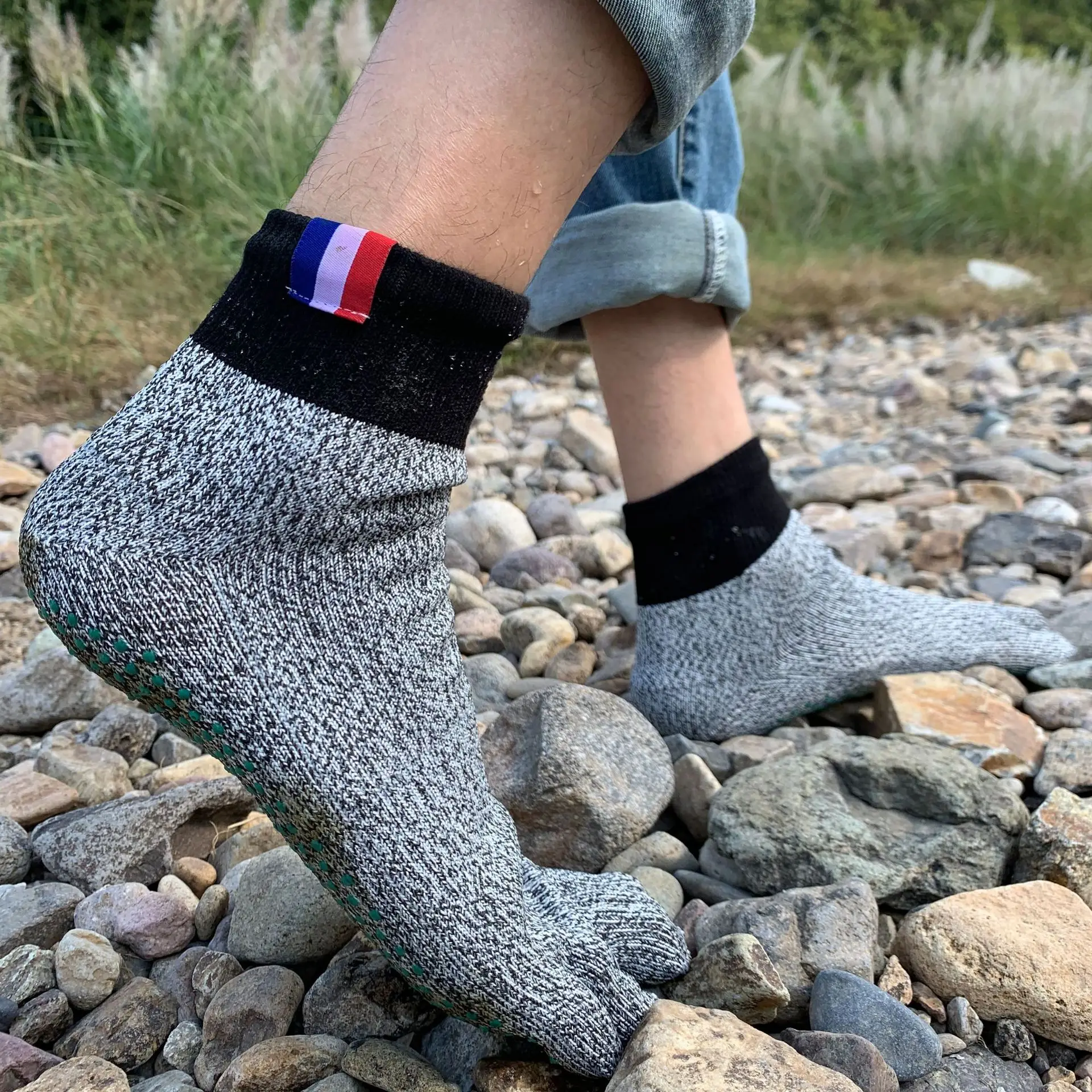5 Level Anti-cut Socks Wear-resistant Silicone Outdoor High-strength Anti-stab Beach Socks Outdoor Protective Five-finger Socks
5 Level Anti-cut Socks Wear-resistant Silicone Outdoor High-strength Anti-stab Beach Socks Outdoor Protective Five-finger Socks
