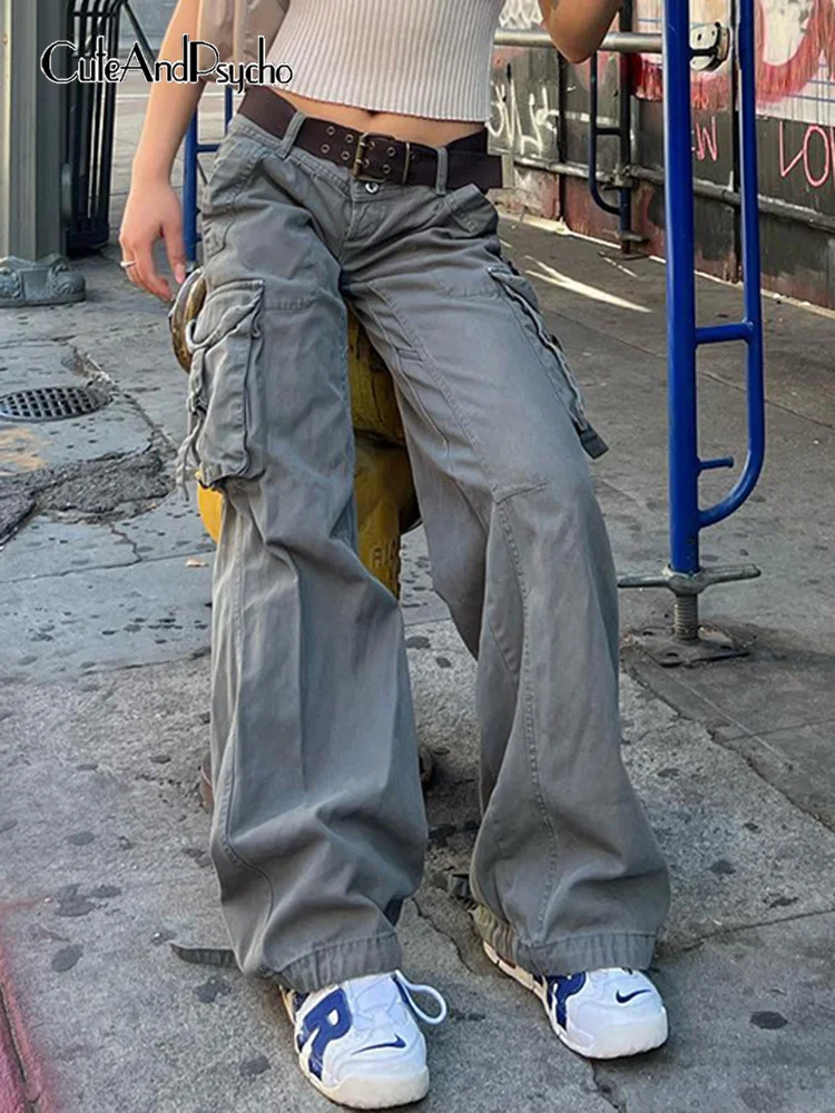 Cuteandpsycho Retro Chic Pockets Denim Cargo Jeans Streetwear Women Joggers Fashion Bottoms Aesthetic 2000s Y2K Cotton Trousers
Cuteandpsycho Retro Chic Pockets Denim Cargo Jeans Streetwear Women Joggers Fashion Bottoms Aesthetic 2000s Y2K Cotton Trousers