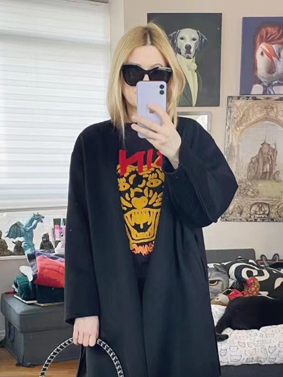 Tiger head Embroidered Sweatshirt Women Cotton Unsex Casual Pullovers Autumn Winter Solid Top Chic Fashion Streetwear Femme 2022
Tiger head Embroidered Sweatshirt Women Cotton Unsex Casual Pullovers Autumn Winter Solid Top Chic Fashion Streetwear Femme 2022