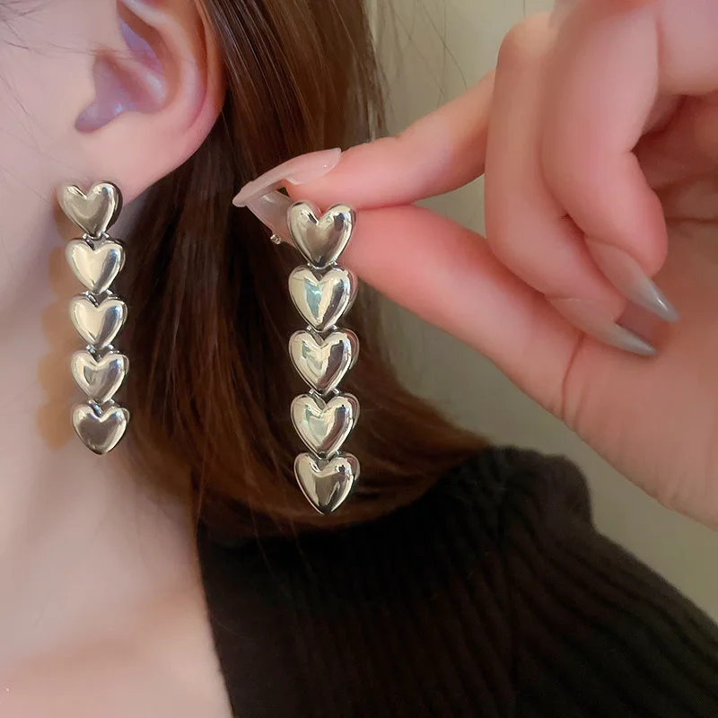 KAITIN Heart Earrings for Women 2023 New In Personality Silver Color Dangle Earring Luxury Designer Accessories Wedding Gift
KAITIN Heart Earrings for Women 2023 New In Personality Silver Color Dangle Earring Luxury Designer Accessories Wedding Gift