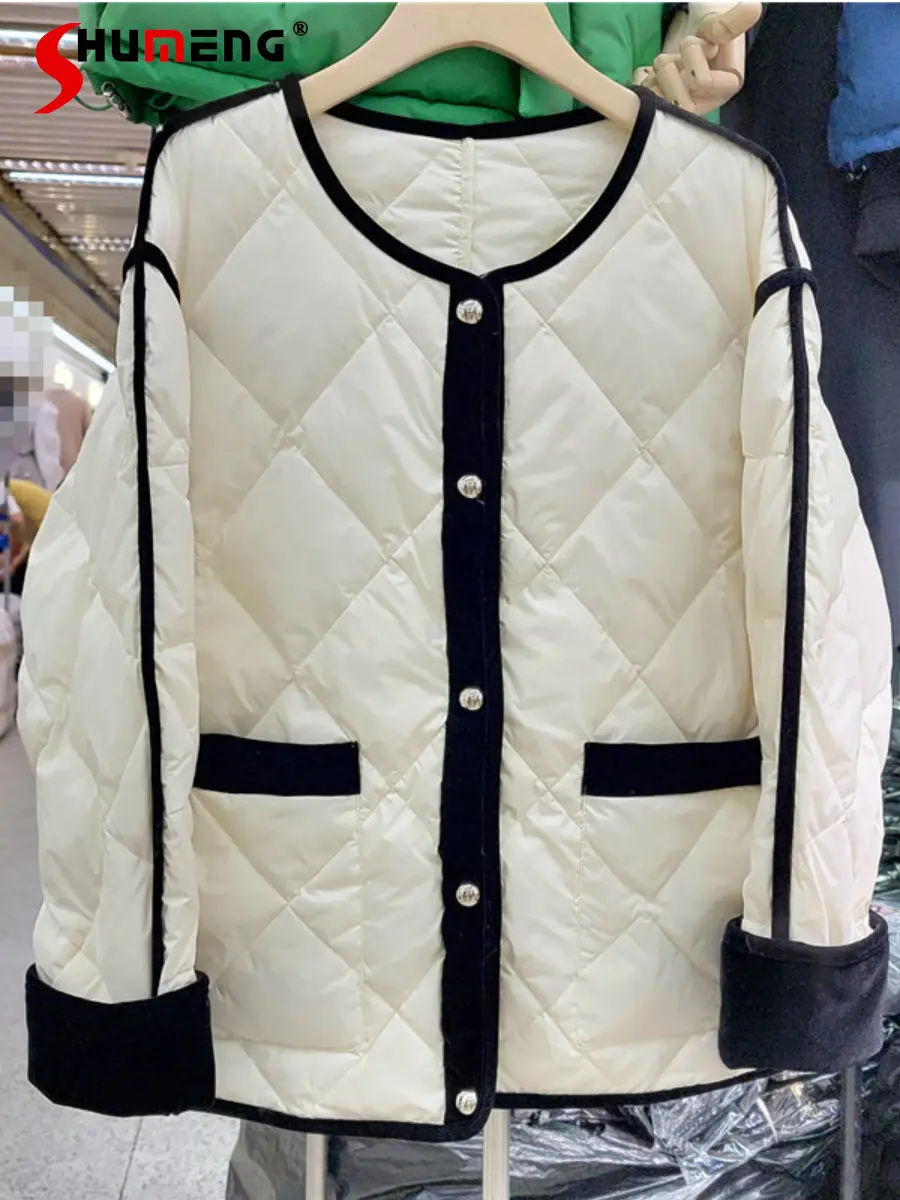 2022 Winter New Ladies Fashion Loose Casual Velvet Color Contrast Coat Women Elegant Simple Patchwork Diamond Plaid Down Jacket
2022 Winter New Ladies Fashion Loose Casual Velvet Color Contrast Coat Women Elegant Simple Patchwork Diamond Plaid Down Jacket