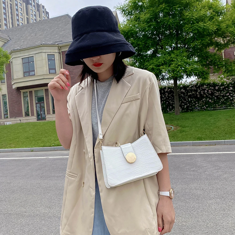 Women PU Leather Shoulder Crossbody Bags Chain Fashion Solid Color Mini Handbags Light Wild Female Daily Messenger Bag
Women PU Leather Shoulder Crossbody Bags Chain Fashion Solid Color Mini Handbags Light Wild Female Daily Messenger Bag