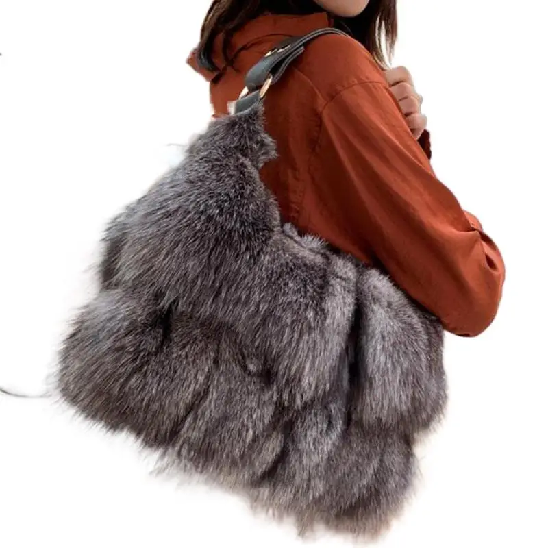 Women Winter Real Fox Fur Handbag Luxury Genuine Fur Party Bag Tote Designer High Quality Real Silver Fox Fur Handbags Female
Women Winter Real Fox Fur Handbag Luxury Genuine Fur Party Bag Tote Designer High Quality Real Silver Fox Fur Handbags Female