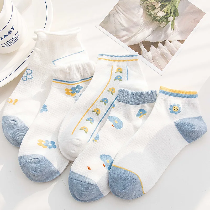 

Носки женские тонкие хлопковые, Простые короткие носки с мультяшным рисунком, с низким верхом, милые, голубые белые, для весны и лета