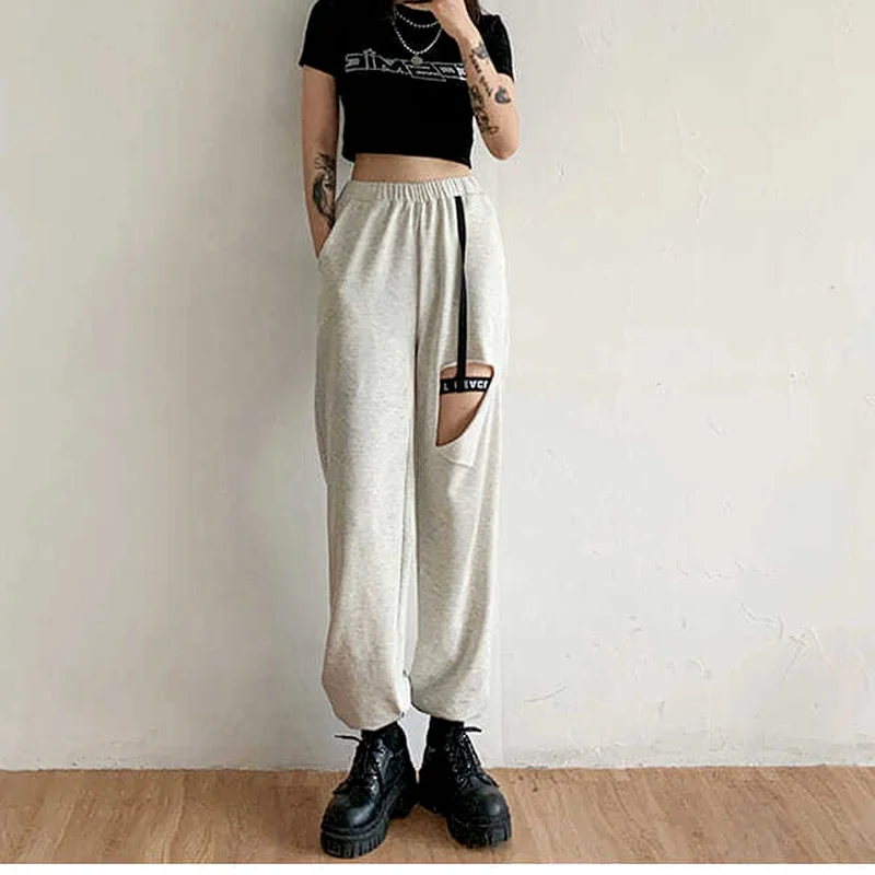2021 Fashion Casual High Street Loose Straight Leg Pants Women's Sports Solid Color High Waist Pants Ladies Simple Ripped Pants
2021 Fashion Casual High Street Loose Straight Leg Pants Women's Sports Solid Color High Waist Pants Ladies Simple Ripped Pants