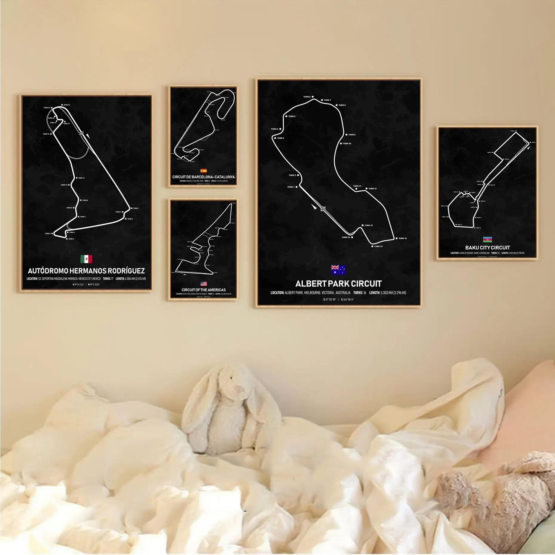 Formula 1 Race Track F1 Car Racing Classic Vintage Posters Waterproof Paper Sticker Coffee House Bar Vintage Decorative Painting
Formula 1 Race Track F1 Car Racing Classic Vintage Posters Waterproof Paper Sticker Coffee House Bar Vintage Decorative Painting