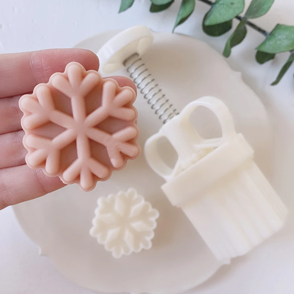 1 Set Moon Cake Mold 3D Snowflake Shape 50g Hand-Pressure Plunger Pastry DIY Baking Tool Winter Festival Party Decoration Tools
1 Set Moon Cake Mold 3D Snowflake Shape 50g Hand-Pressure Plunger Pastry DIY Baking Tool Winter Festival Party Decoration Tools