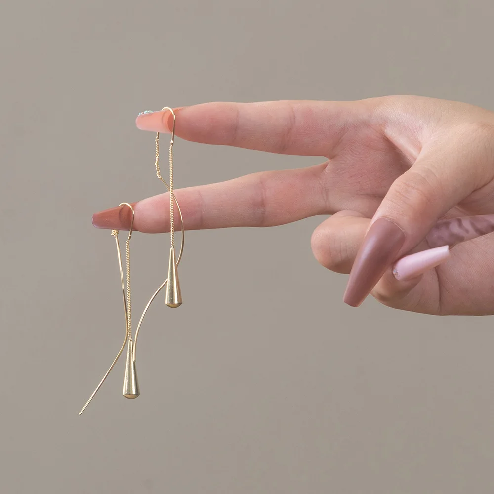 2023 New Fashion Creative Tassel Earrings Earrings For Women Niche Design All-match Ladies Street Shooting Earrings Jewelry
2023 New Fashion Creative Tassel Earrings Earrings For Women Niche Design All-match Ladies Street Shooting Earrings Jewelry
