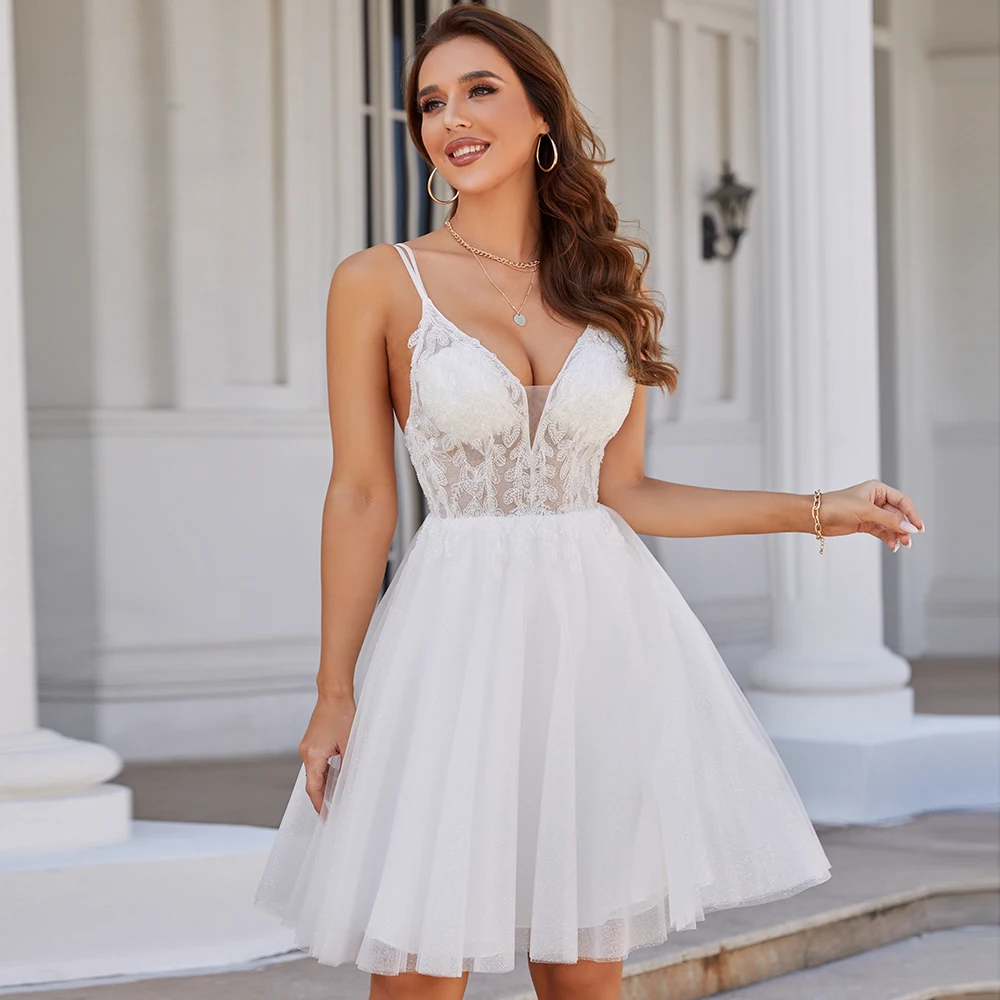 2022 Sexy Short Wedding Dress for Bride V Neck Spaghetti Straps Beading Applique Mini Length Glitter Tulle Women Bridal Dress
2022 Sexy Short Wedding Dress for Bride V Neck Spaghetti Straps Beading Applique Mini Length Glitter Tulle Women Bridal Dress