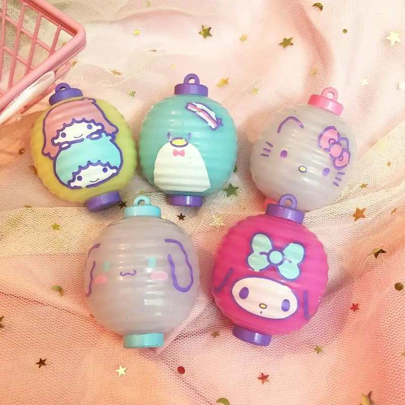 Sanrio Anime Bulk Cargo Small Lantern Figurine Pendant My Melody Hello Kitty Cinnamoroll Kawaii Pendant Accessory Girl Gift
Sanrio Anime Bulk Cargo Small Lantern Figurine Pendant My Melody Hello Kitty Cinnamoroll Kawaii Pendant Accessory Girl Gift