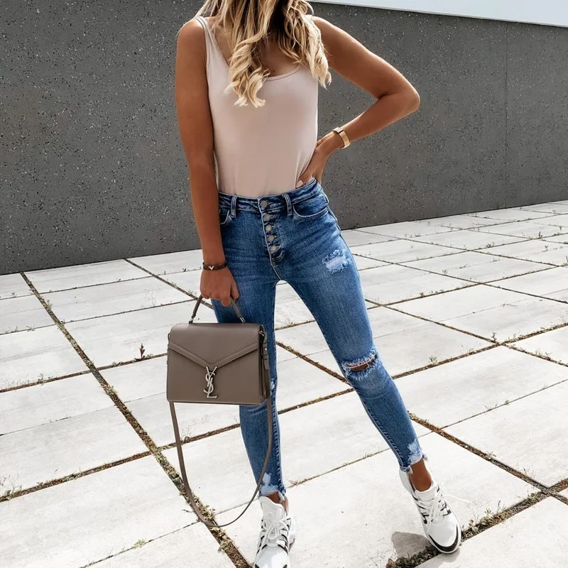 Women Fashion Hole Bleached Vintage Push Up Slim Denim Pants 2021 Spring Autumn New High Street Elasticity Skinny Jeans Female
Women Fashion Hole Bleached Vintage Push Up Slim Denim Pants 2021 Spring Autumn New High Street Elasticity Skinny Jeans Female