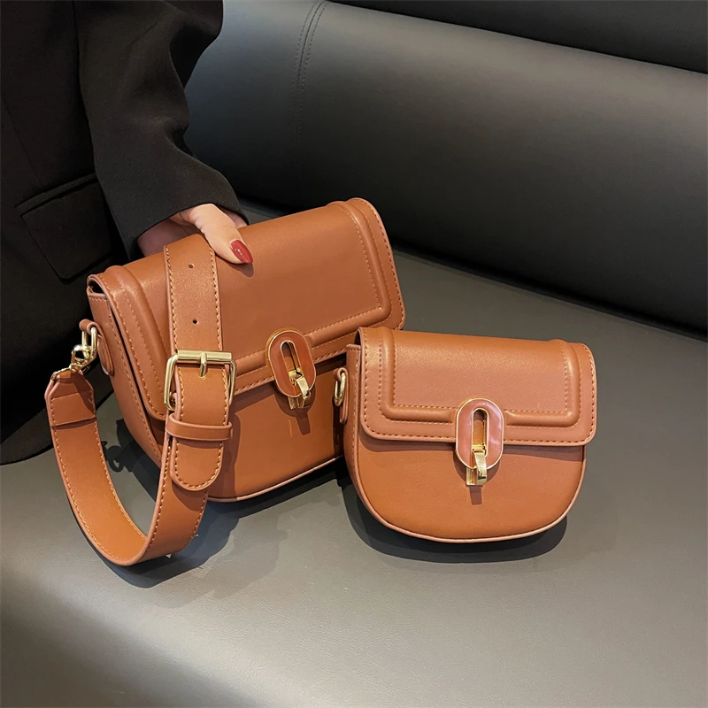 Маленькие сумки через плечо для женщин 2023, роскошные брендовые полукруглые сумки, кожаные сумки, дизайнерские женские сумки на плечо
Маленькие сумки через плечо для женщин 2023, роскошные брендовые полукруглые сумки, кожаные сумки, дизайнерские женские сумки на плечо