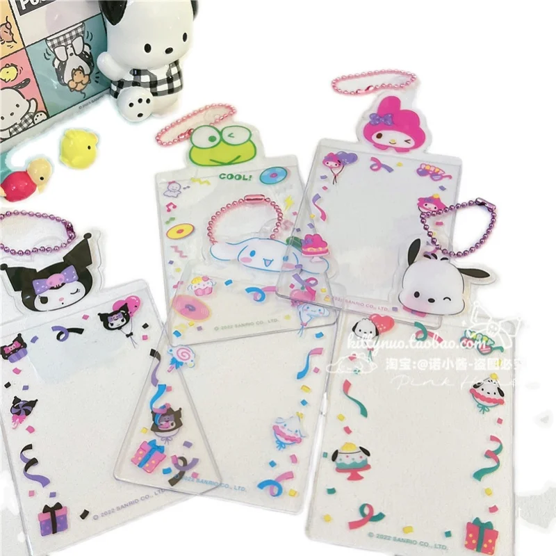 Sanrios Kuromi Cinnamoroll моя мелодия похвалка искусственное аниме милое мультяшное фото хранилище Kawaii с подвесной цепочкой
Sanrios Kuromi Cinnamoroll моя мелодия похвалка искусственное аниме милое мультяшное фото хранилище Kawaii с подвесной цепочкой