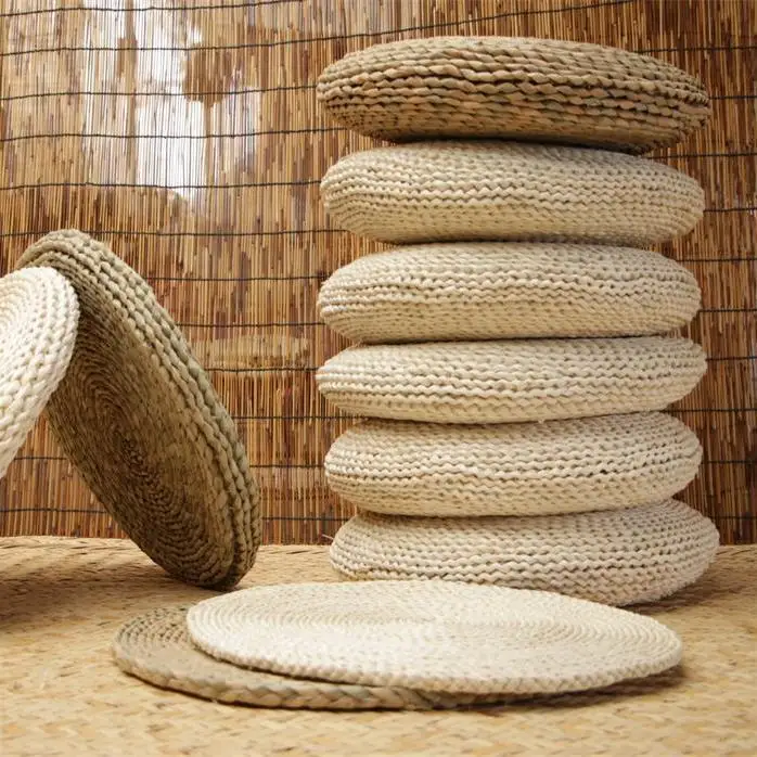 The New Straw Futon Weaving Cushion Tatami on The Ground Cattail Rattan Meditation Zen Round Fu Cushion Seat Cushion FloorPillow
The New Straw Futon Weaving Cushion Tatami on The Ground Cattail Rattan Meditation Zen Round Fu Cushion Seat Cushion FloorPillow