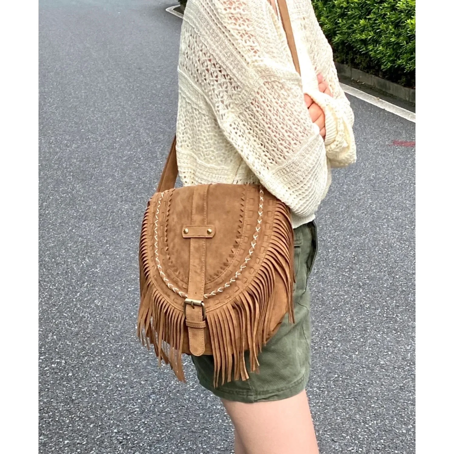 Retro Suede Tassels Saddle Bag Women Designer Nubuck PU Leather Shoulder Crossbody Bags Female Casual Purse Travel Messenger Bag
Retro Suede Tassels Saddle Bag Women Designer Nubuck PU Leather Shoulder Crossbody Bags Female Casual Purse Travel Messenger Bag