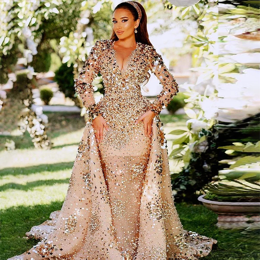 2023 Arabic Luxurious Evening Dresses Gold Sparkly Beaded Crystals Sheer Neck Formal Prom Party Second Reception Gowns
2023 Arabic Luxurious Evening Dresses Gold Sparkly Beaded Crystals Sheer Neck Formal Prom Party Second Reception Gowns