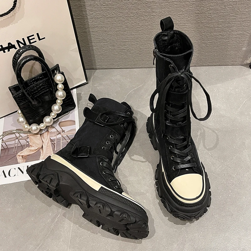 2022 Spring and Autumn New European Goods Thick-soled short Boots Female Trendy Handsome Stitching Canvas Casual Tooling Boots
2022 Spring and Autumn New European Goods Thick-soled short Boots Female Trendy Handsome Stitching Canvas Casual Tooling Boots