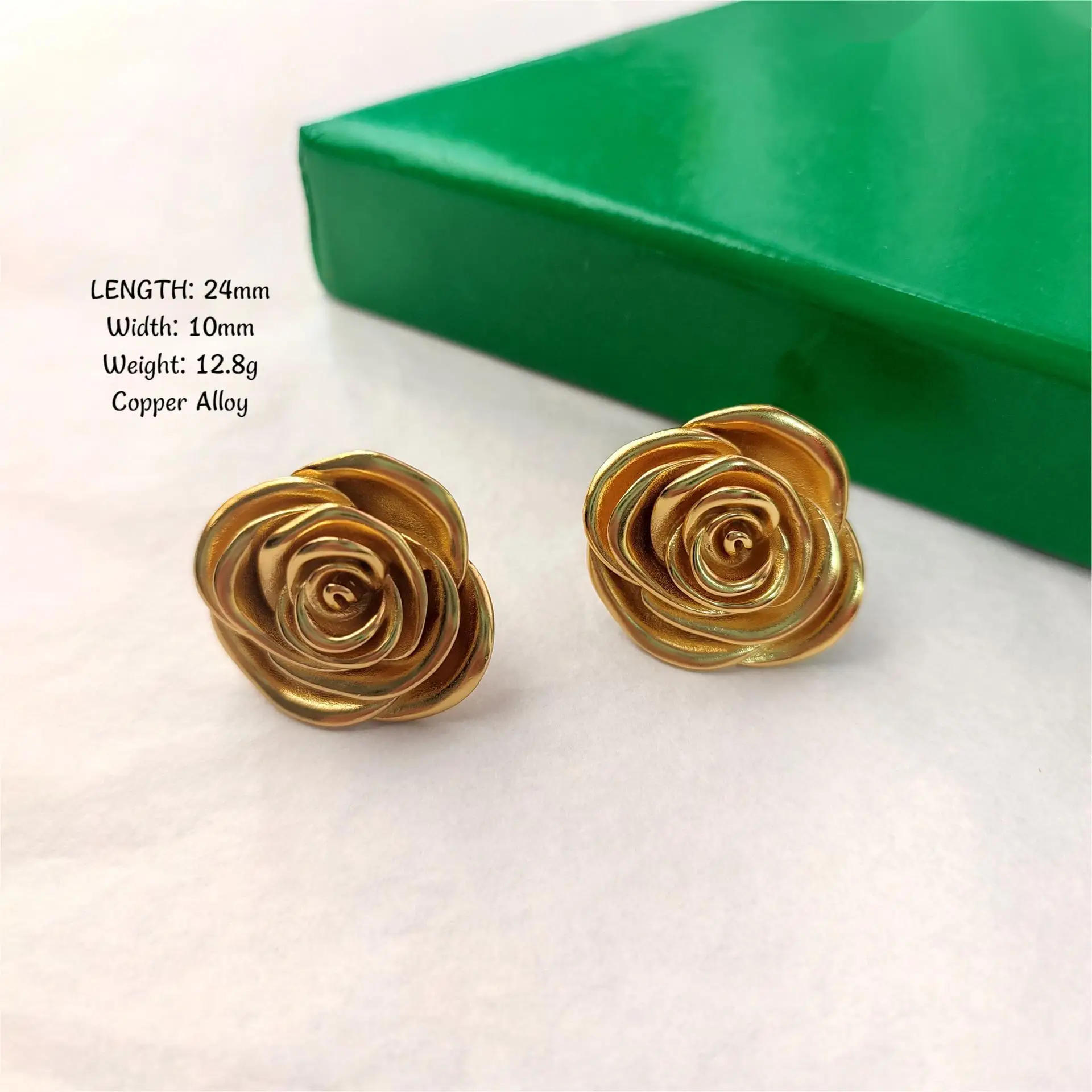 Gold Plated Fashionable Special Design Ear Decoration Gifts for Friends Fashion Jewelry High Quality Earrings for Women
Gold Plated Fashionable Special Design Ear Decoration Gifts for Friends Fashion Jewelry High Quality Earrings for Women