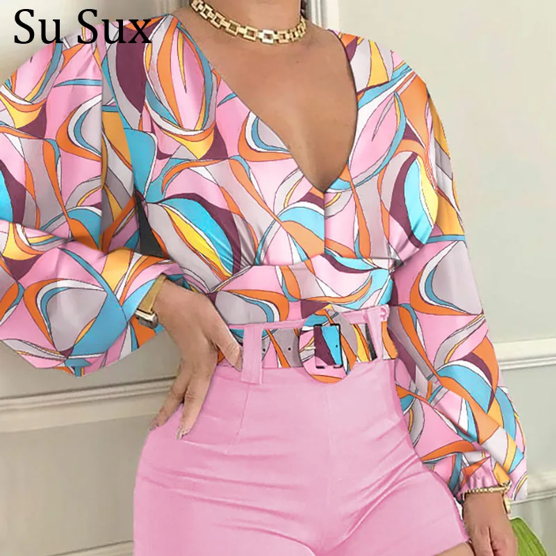 Print Short Pant Suits Women 2022 Autumn Office Lady Deep V Neck Blouse Shirt and Pink TrousersTwo Piece Set Female Outfits 
Print Short Pant Suits Women 2022 Autumn Office Lady Deep V Neck Blouse Shirt and Pink TrousersTwo Piece Set Female Outfits