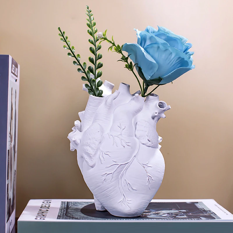 Heart Shape Flower Vase Resin Vase Dried Flower Container Vases Pots Body Sculpture Desktop Flower Pot Home Decoration Ornaments
Heart Shape Flower Vase Resin Vase Dried Flower Container Vases Pots Body Sculpture Desktop Flower Pot Home Decoration Ornaments
