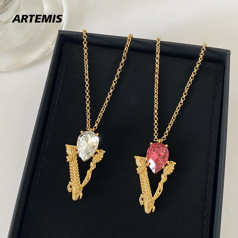 New 18K Gold Plating Red Transparent Gemstone Earrings Necklace Luxury Set Woman Top Quality Designer Brand Jewelry Trend
New 18K Gold Plating Red Transparent Gemstone Earrings Necklace Luxury Set Woman Top Quality Designer Brand Jewelry Trend
