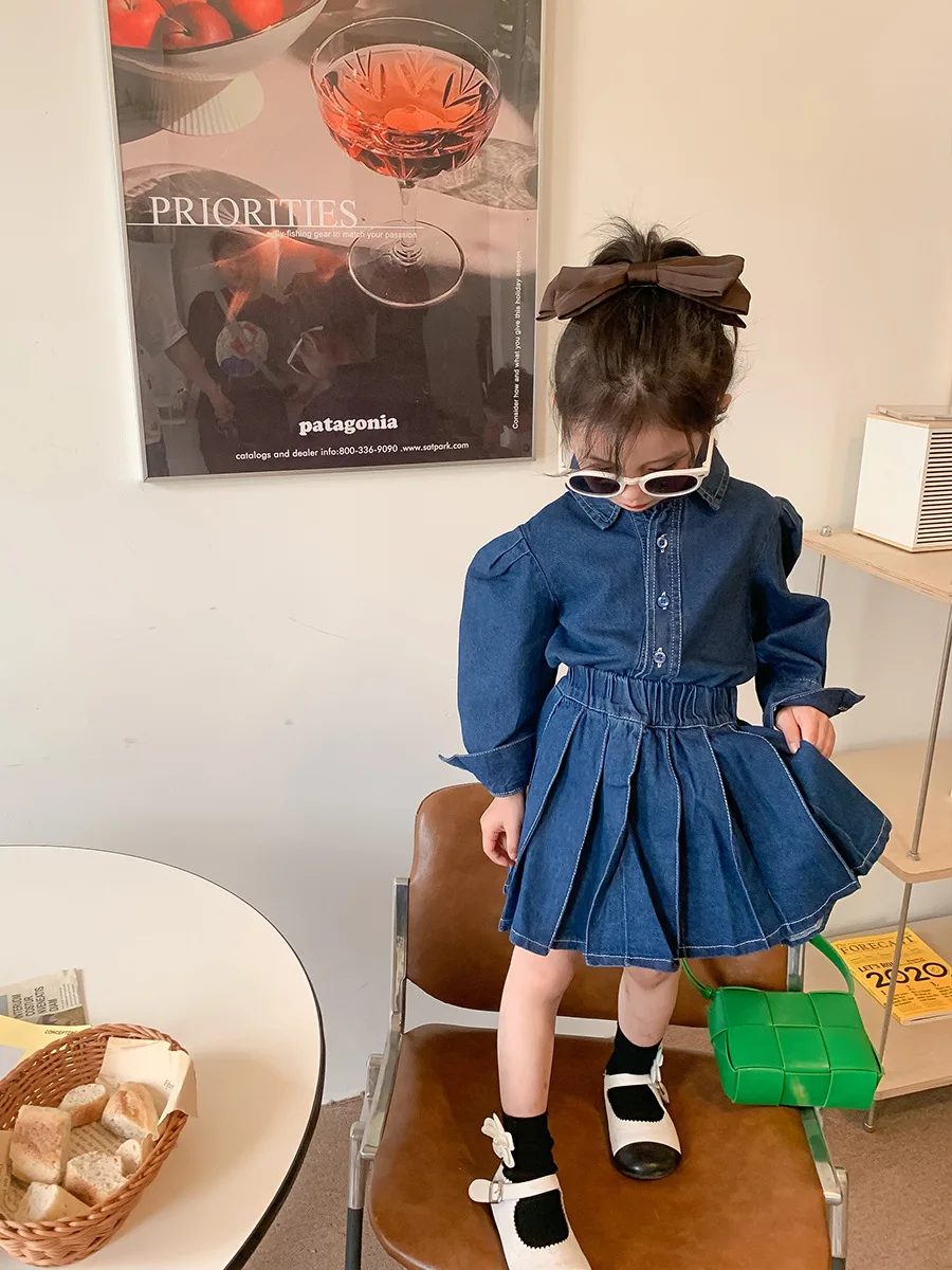 Infant Baby Girls Outfit Set 2023 New Girls' Denim Lapel Denim Shirt + Pleated Skirt Two-piece Set Baby Girl Outfit Set
Infant Baby Girls Outfit Set 2023 New Girls' Denim Lapel Denim Shirt + Pleated Skirt Two-piece Set Baby Girl Outfit Set