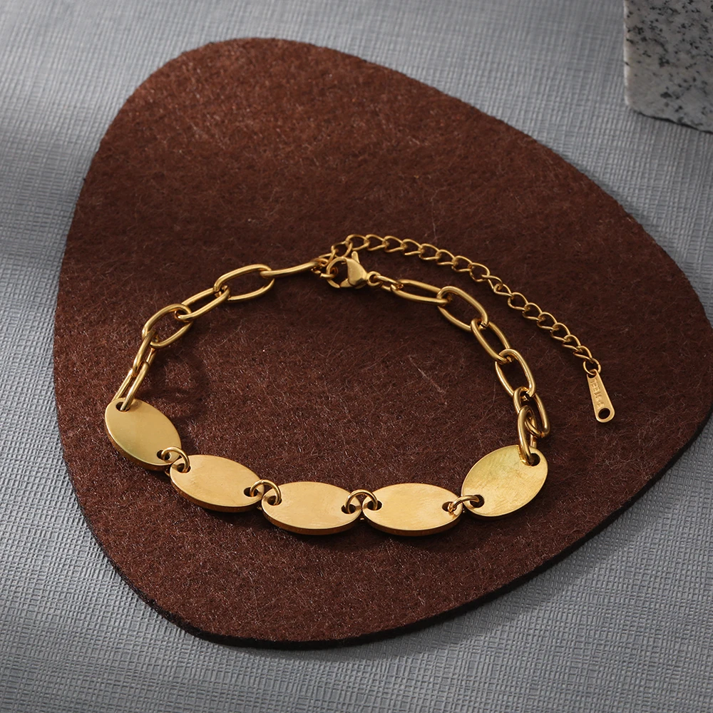 2022 New Stainless Steel 18K Jewelry Light Luxury Design Pig Nostril Bracelet Simple Versatile Prom Party Women Jewelry
2022 New Stainless Steel 18K Jewelry Light Luxury Design Pig Nostril Bracelet Simple Versatile Prom Party Women Jewelry