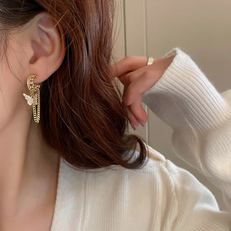 Minar French Bling CZ Cubic Zirconia Butterfly Long Drop Earring for Women C Shaped Chunky Cuban Chain Tassel Earring Jewelry
Minar French Bling CZ Cubic Zirconia Butterfly Long Drop Earring for Women C Shaped Chunky Cuban Chain Tassel Earring Jewelry