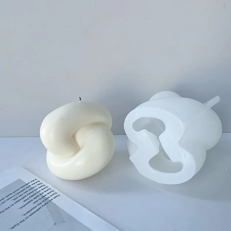 Wool knot candle mold three-dimensional thick rope knot candle aromatherapy handmade soap silicone mold
Wool knot candle mold three-dimensional thick rope knot candle aromatherapy handmade soap silicone mold