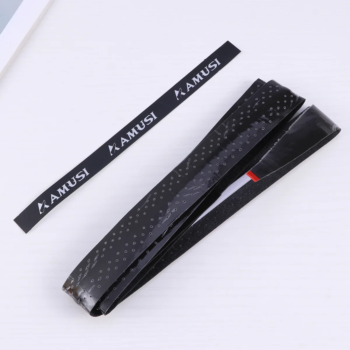 4pcs Thicken Badminton Sweatband Punching Anti-slip Breathable Keel Hand Glue Sticky Tennis Racket Fish Gel Rubber(Black)
4pcs Thicken Badminton Sweatband Punching Anti-slip Breathable Keel Hand Glue Sticky Tennis Racket Fish Gel Rubber(Black)