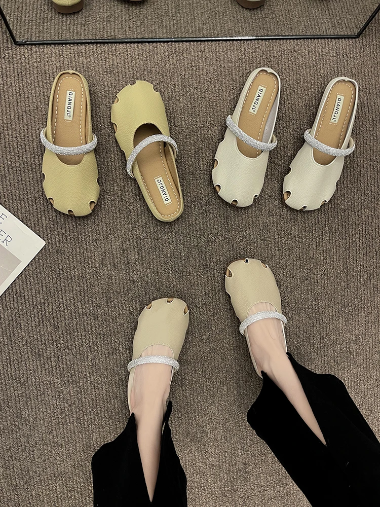 Women's Shoes and Slippers To Wear 2022 Summer New Fashion Flash Drill Retro Low-heeled Non-slip Breathable Round Toe Mules
Women's Shoes and Slippers To Wear 2022 Summer New Fashion Flash Drill Retro Low-heeled Non-slip Breathable Round Toe Mules