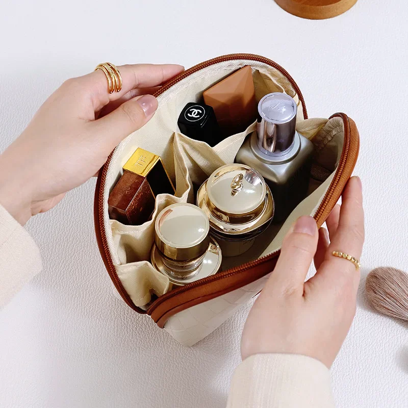 Women Semilunar Type Cosmetic Storage Bag Portable Perfume Powder Lipstick Organizer Fashion Mini Powder Beauty Brush Handbag
Women Semilunar Type Cosmetic Storage Bag Portable Perfume Powder Lipstick Organizer Fashion Mini Powder Beauty Brush Handbag