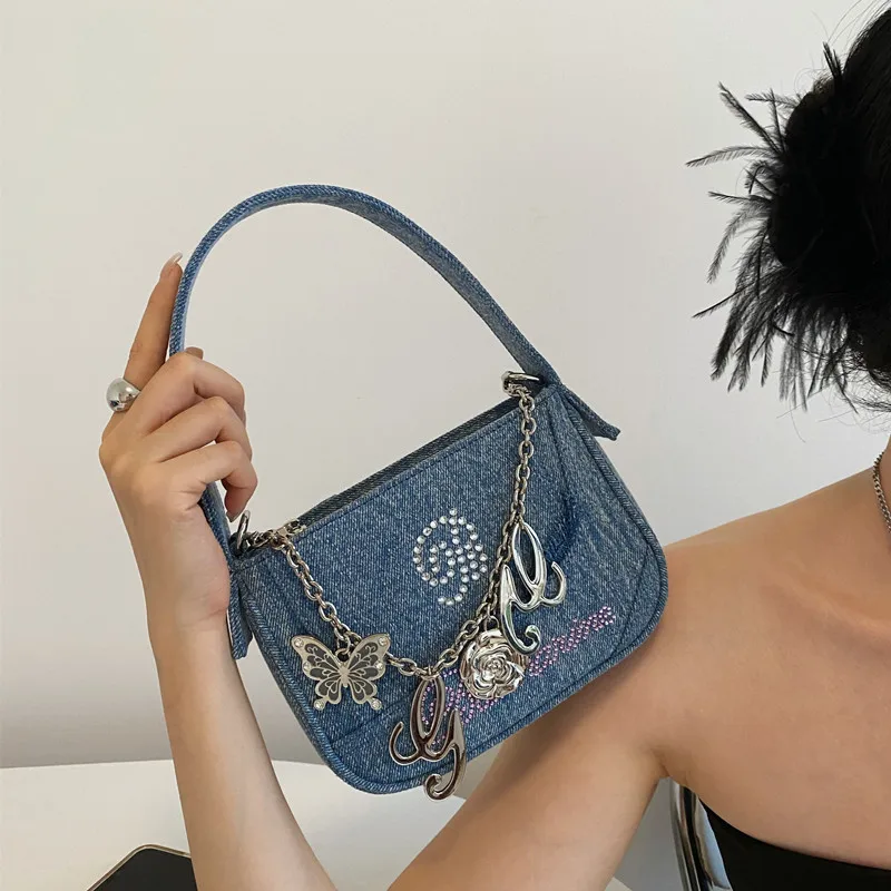 FIRMRANCH Personality Cool Black Metal Style Y2K Butterfly Chain Fringed Denim Woman Shoulder Armpit Bag Hot Diamond Letter Chic
FIRMRANCH Personality Cool Black Metal Style Y2K Butterfly Chain Fringed Denim Woman Shoulder Armpit Bag Hot Diamond Letter Chic
