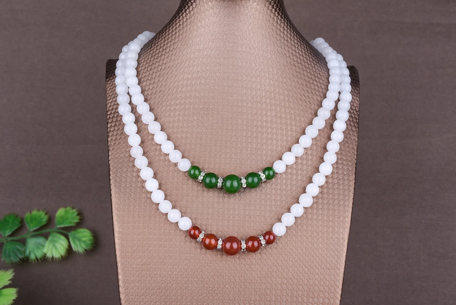 Double Ring Natural Golden Silk Jade Agate Chalcedony Sweater Chain Exquisite Jewelry Pendant Accessory
Double Ring Natural Golden Silk Jade Agate Chalcedony Sweater Chain Exquisite Jewelry Pendant Accessory