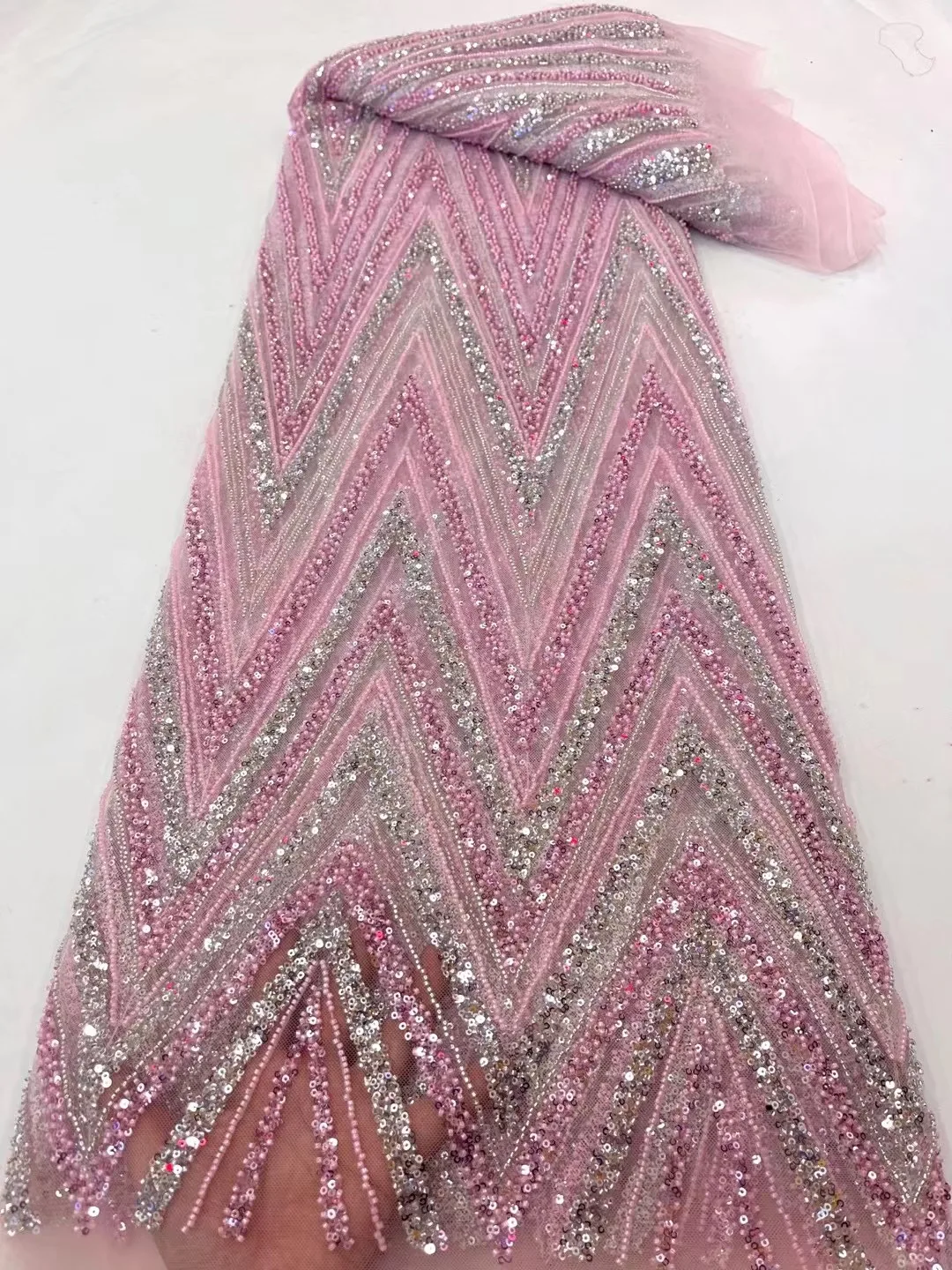 French Luxury Sequins Embroidered Net Lace Fabric 2023 African Handmade Beaded Tulle Lace Fabric For Women Prom Cloth Dress Sew
French Luxury Sequins Embroidered Net Lace Fabric 2023 African Handmade Beaded Tulle Lace Fabric For Women Prom Cloth Dress Sew