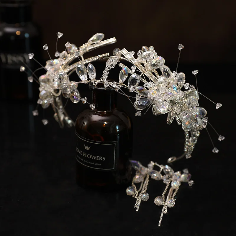 European Classic Tiara Royal Princess Wedding Headpiece Bridal Tiaras and Crowns Wedding Hair Accessori Crystal Headband
European Classic Tiara Royal Princess Wedding Headpiece Bridal Tiaras and Crowns Wedding Hair Accessori Crystal Headband