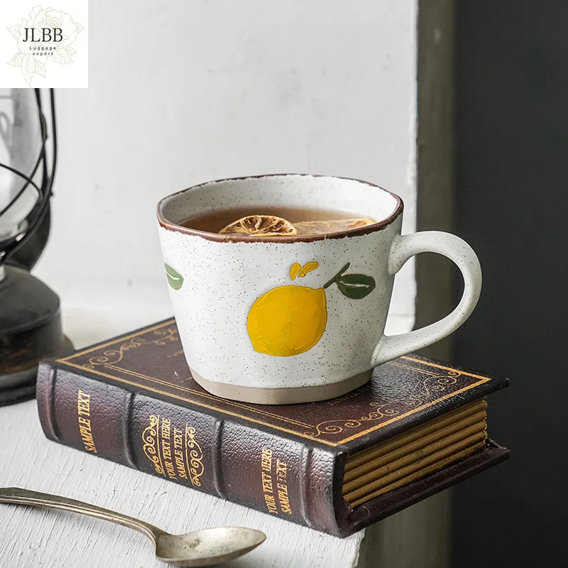 Керамические кружки ручной росписи для фруктов, креативная кофейная кружка, керамические чашки с грушей, оранжевой, клубникой, яблоком, чаш...
Керамические кружки ручной росписи для фруктов, креативная кофейная кружка, керамические чашки с грушей, оранжевой, клубникой, яблоком, чаш...