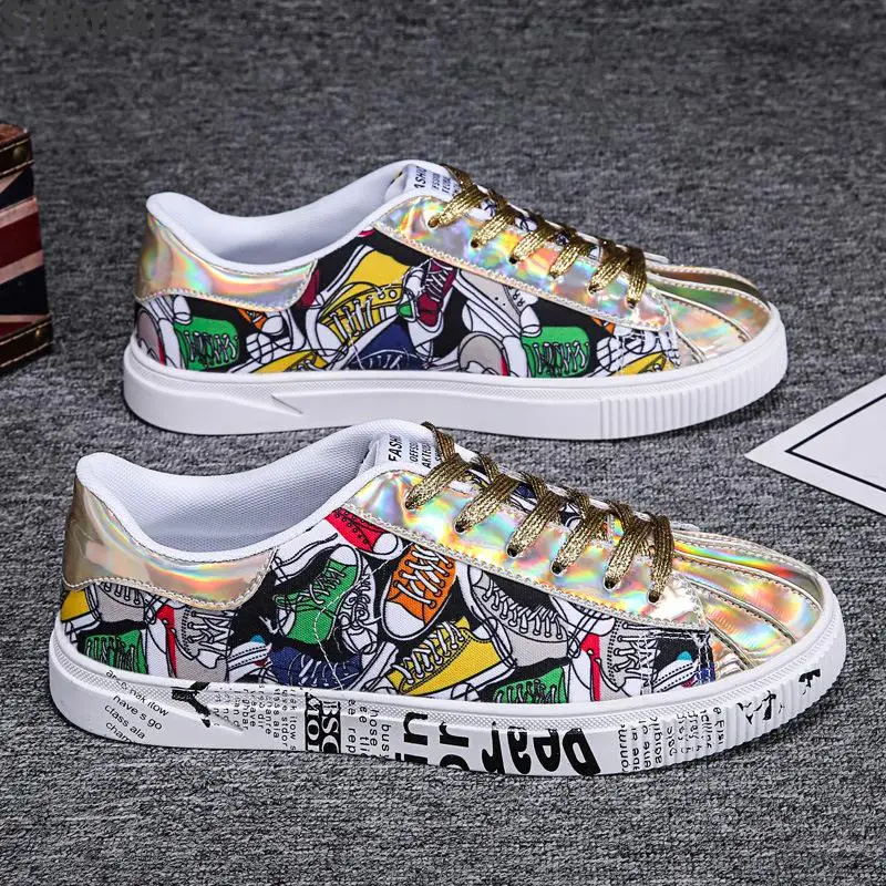 Fashion Couple Shoes Graffiti Printed Glitter Shoes Sneakers Men Classic Shell Toe Shiny Golden Flats Hip hop Men Shoes Casual
Fashion Couple Shoes Graffiti Printed Glitter Shoes Sneakers Men Classic Shell Toe Shiny Golden Flats Hip hop Men Shoes Casual