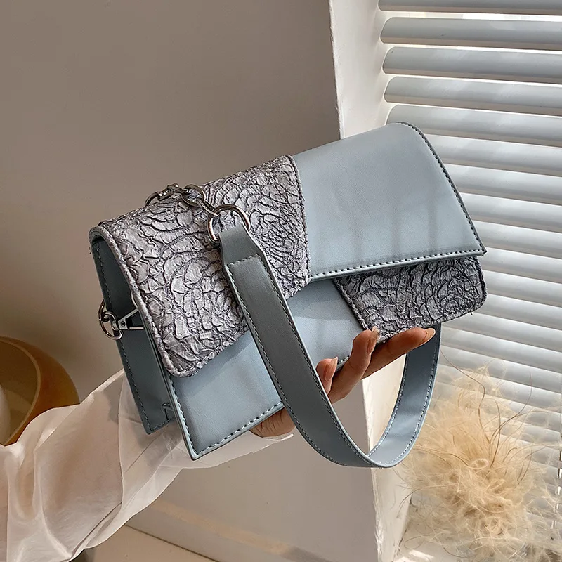 European and American Niche Bag Women 2022 Summer New Trendy Fashion All-match Messenger Bag Shoulder Armpit Small Square Bag
European and American Niche Bag Women 2022 Summer New Trendy Fashion All-match Messenger Bag Shoulder Armpit Small Square Bag