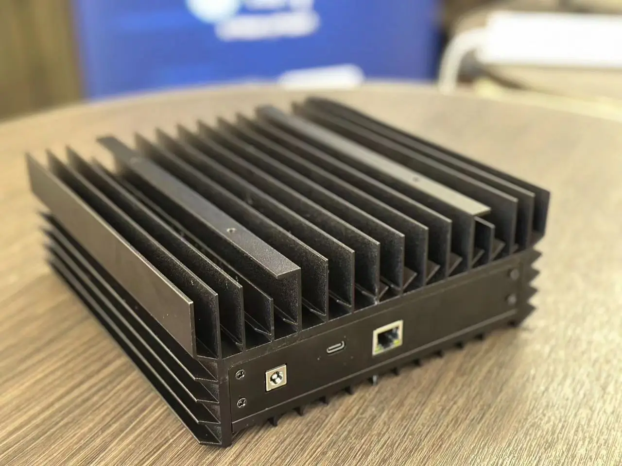 ГОРЯЧИЕ ПРОДАЖИ купи 2 получи 1 бесплатно Ice River KS0 100Gh/S 100W KAS Miner Kaspa