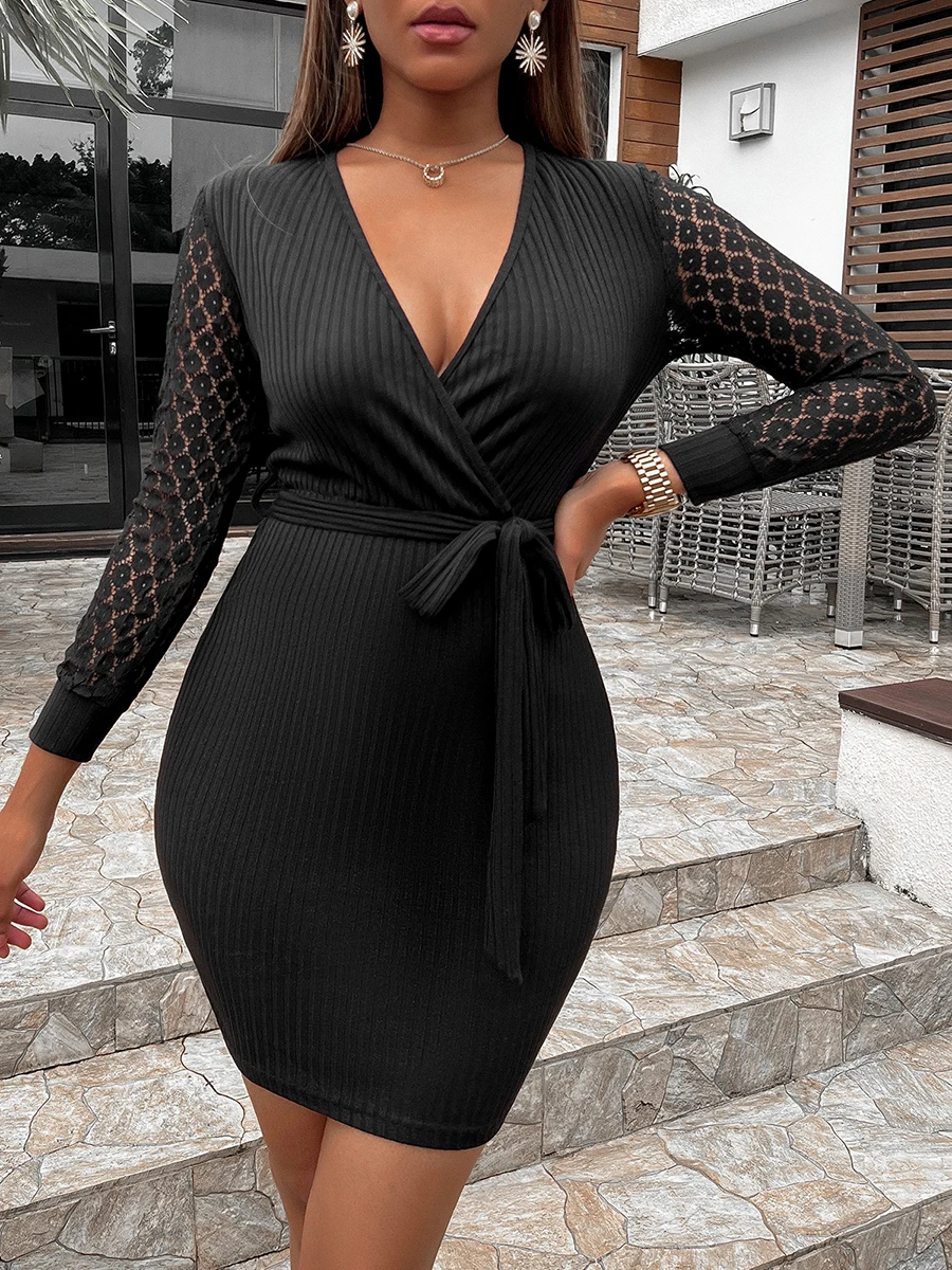 Autumn Women Sexy Deep V-Neck Bodycon Dress Ladies Solid Color Hollow Jacquard Long Sleeve Slim Fit Elegant Dress with Belt
Autumn Women Sexy Deep V-Neck Bodycon Dress Ladies Solid Color Hollow Jacquard Long Sleeve Slim Fit Elegant Dress with Belt
